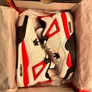 Jordan 4 Red Cement size 6Y